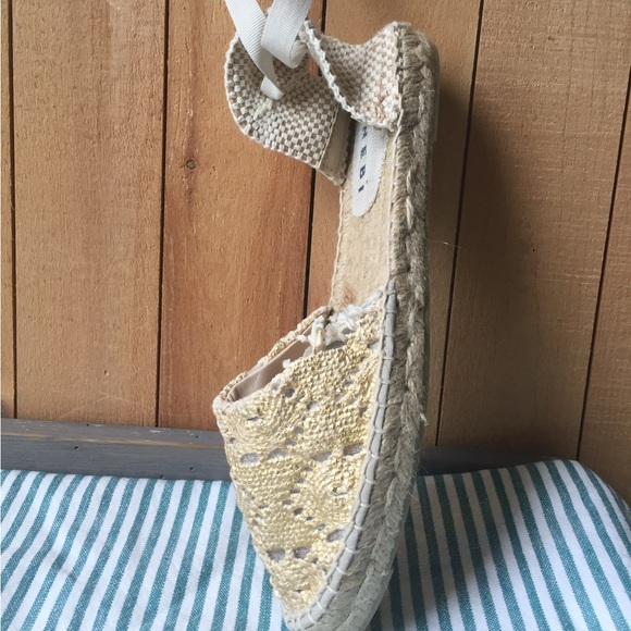 New, Unworn Cotton Crochet Flat Valenciana Espadrilles - Picture 2 of 8